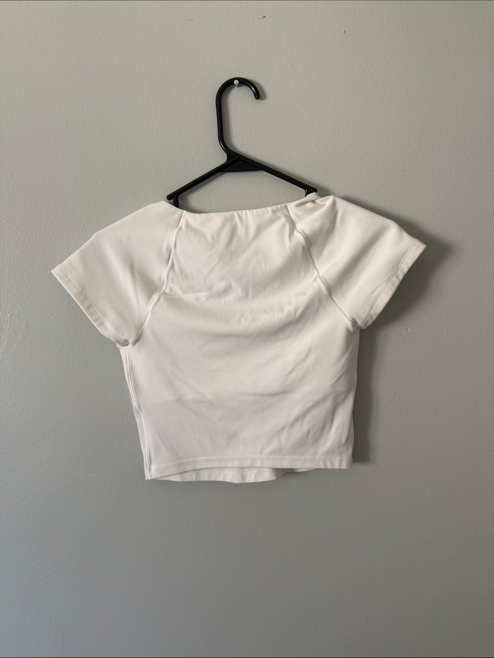 Offline by Aerie Black Scoop Crop Top with non-padded bra insert - Picture 2 of 2